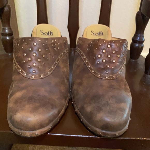 Sofft Low Heel Leather Shoes - Picture 5 of 7